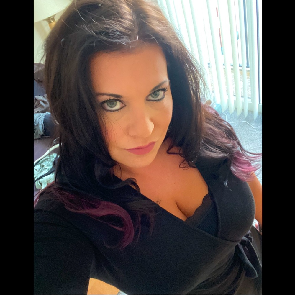 Meet your Posher, Tiffany